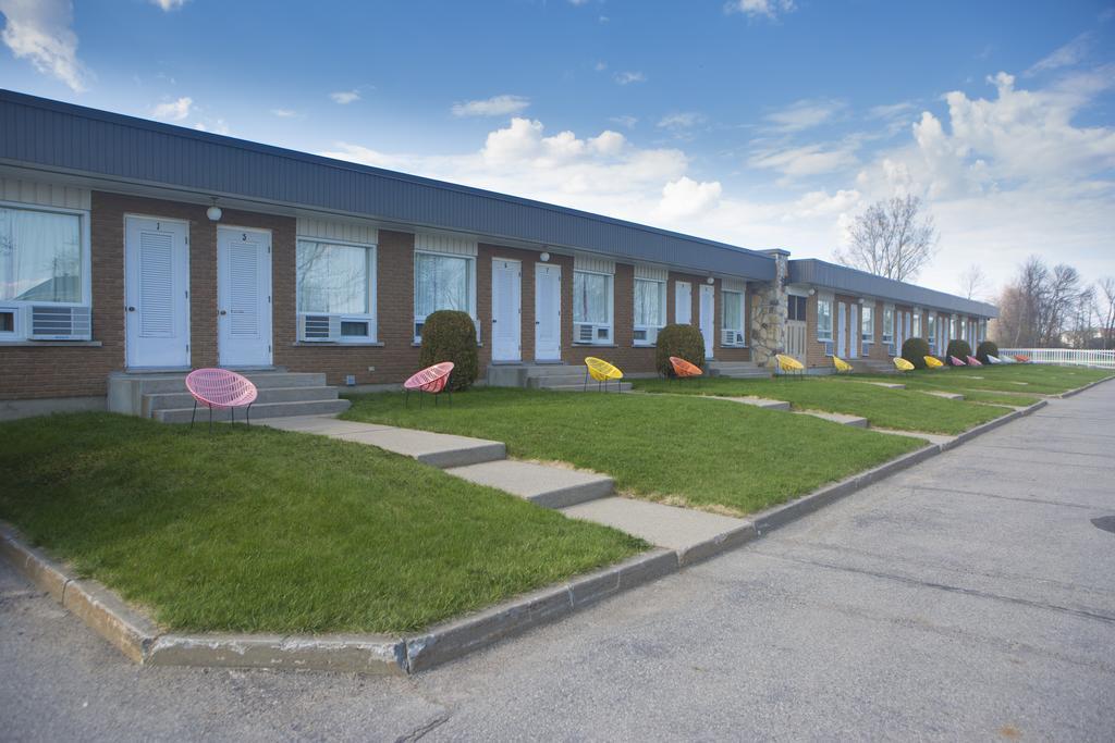 Motel Vaudreuil المظهر الخارجي الصورة