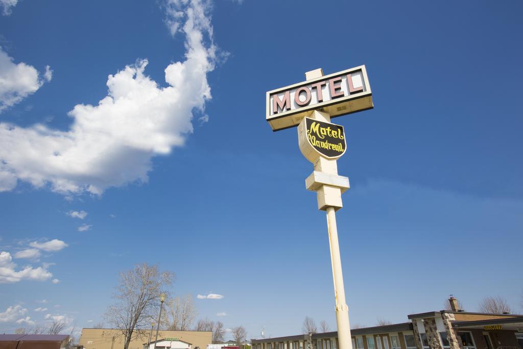 Motel Vaudreuil المظهر الخارجي الصورة